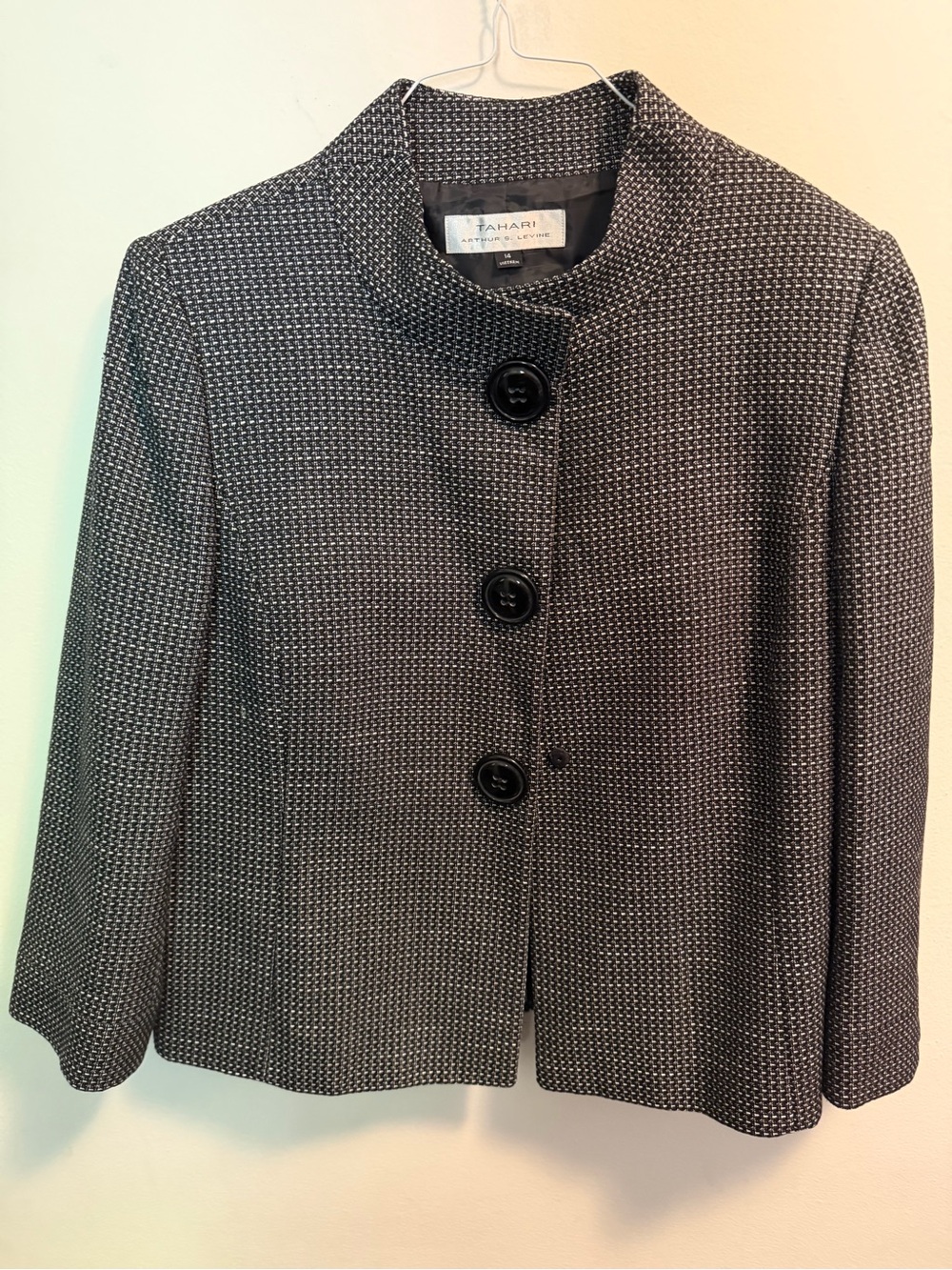 Tahari Black & White Textured Stand-Collar Jacket